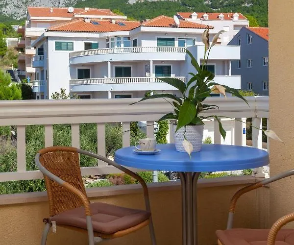 Emilija Appartamento Makarska