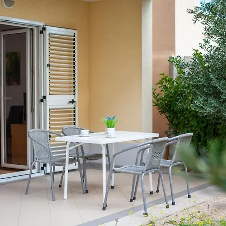 Emilija Apartament Makarska
