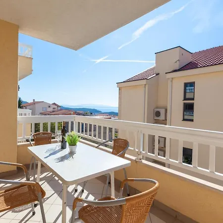 Emilija Appartement *