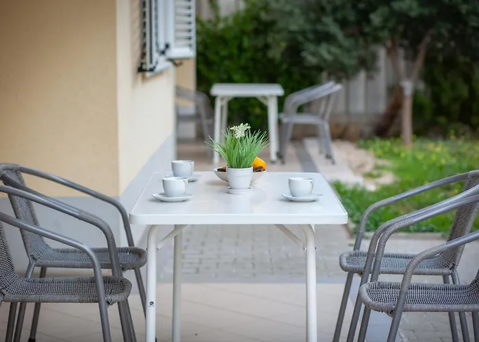 Emilija Apartament Makarska