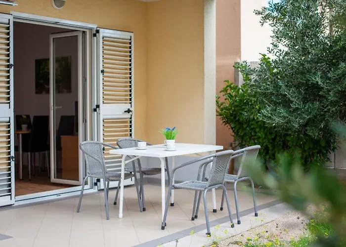 Emilija Apartament Makarska