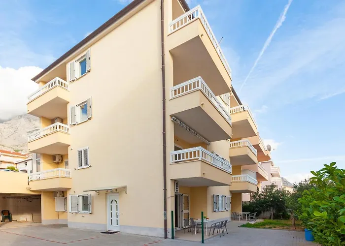 Emilija Apartament *